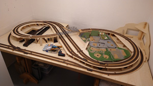 Modelleisenbahn H0

Anlage von 1986 und Entwurf und Baufortschritt der neuen Anlage